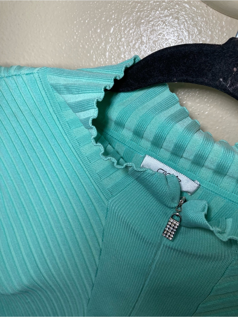 Cache Silk Turquoise Ribbed Zip-Front Ruffle Collar Blouse Rhinestone Zipper - Picture 6 of 11